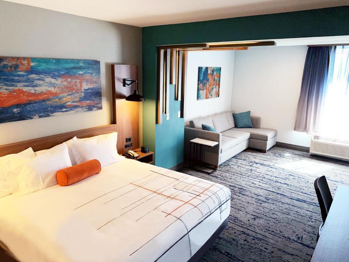 La Quinta Inn & Suites By Wyndham Dallas - Frisco Stadium Buitenkant foto