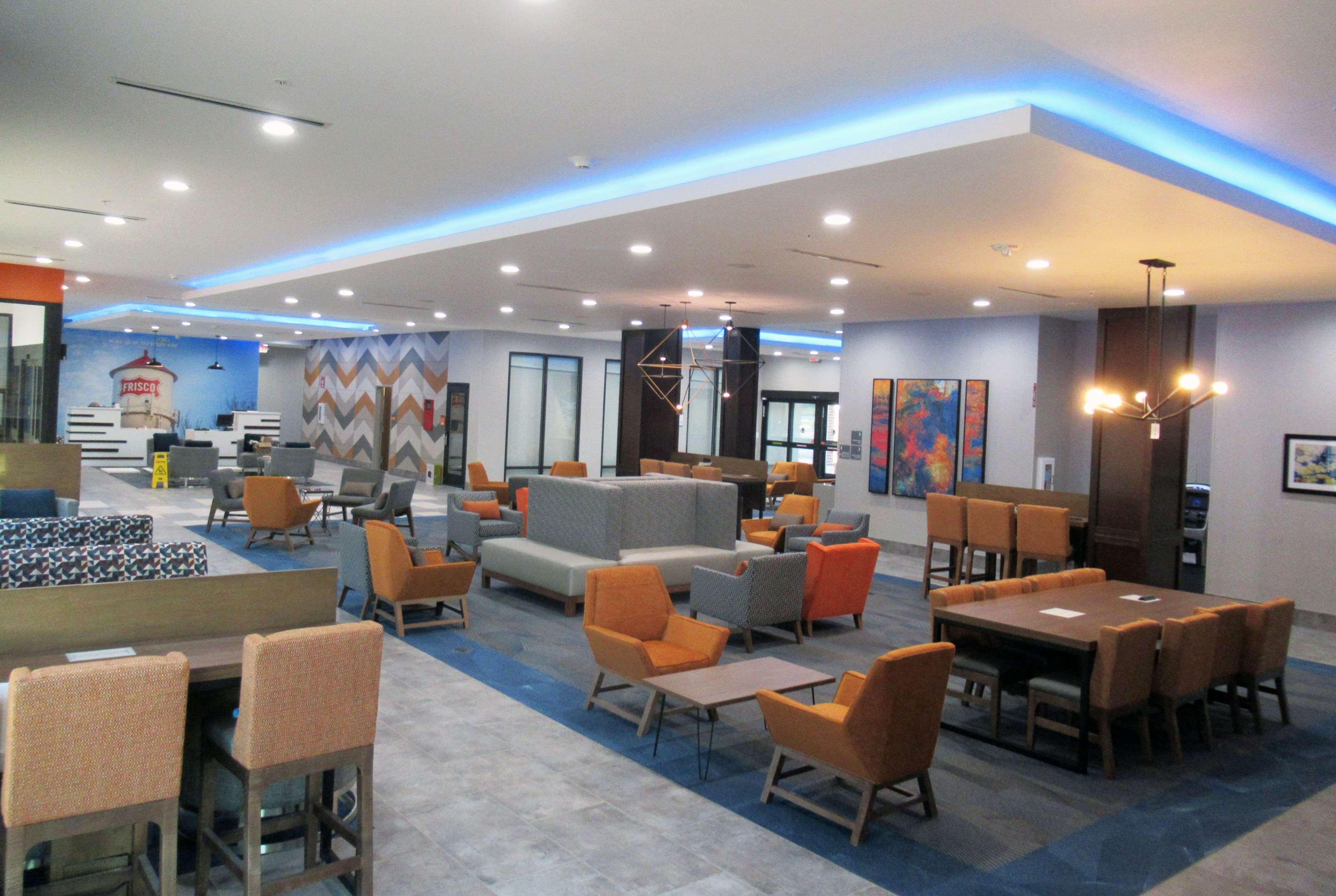 La Quinta Inn & Suites By Wyndham Dallas - Frisco Stadium Buitenkant foto